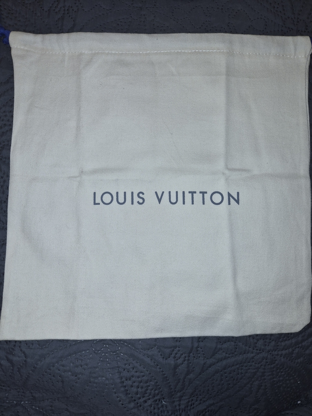 Louis Vuitton Cream Cotton Drawstring Dust Bag 13" x 14"